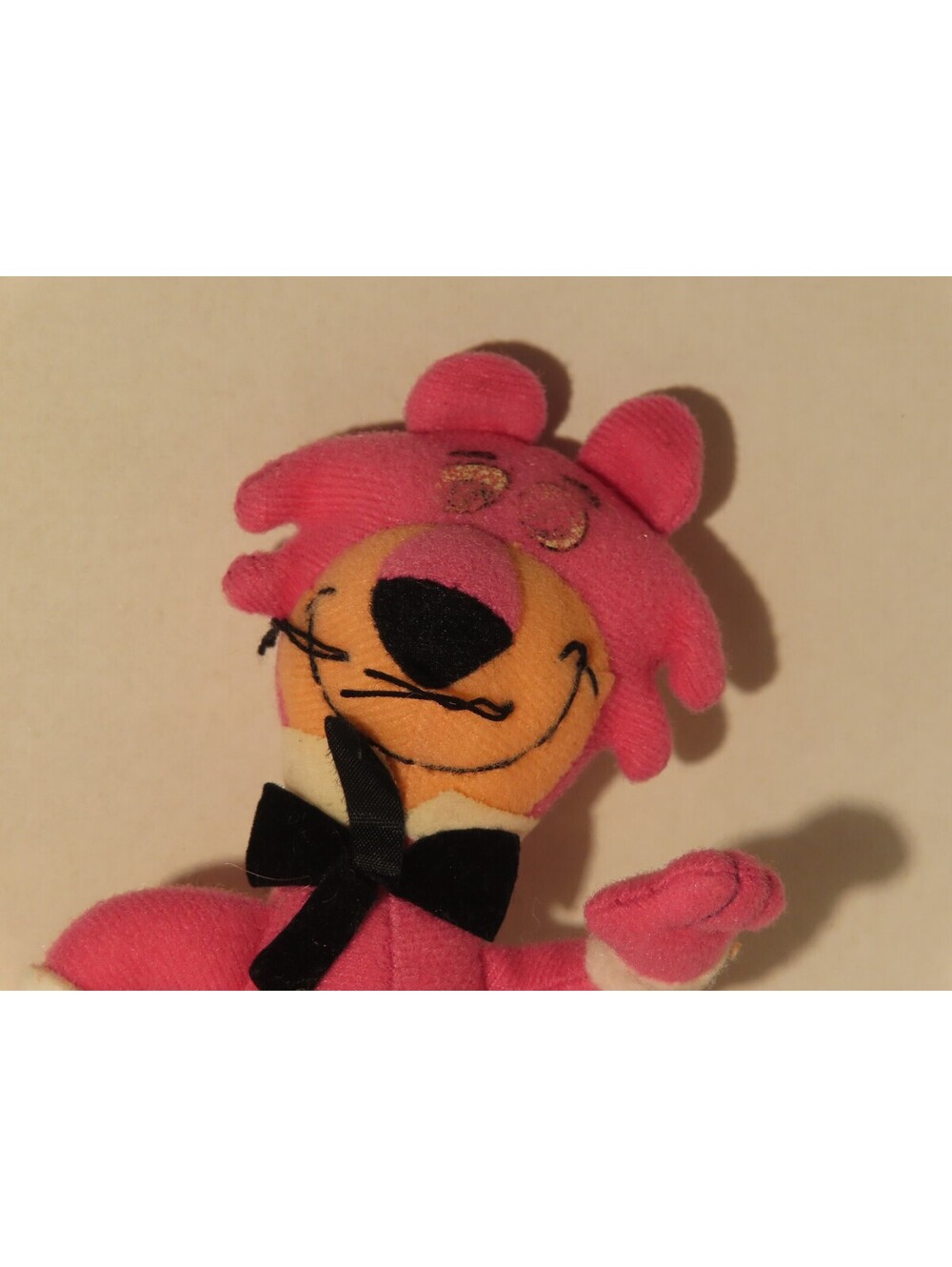 Hanna-Barbera Snagglepuss plush doll  8"